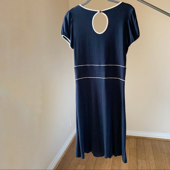 Hugo Boss Dress with white trim - Picture 7 of 7